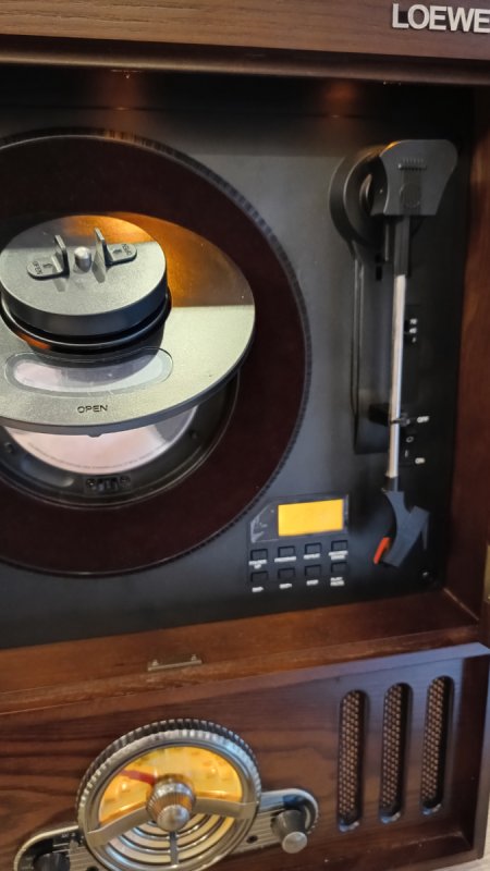Radio Vintage wielofunkcyjne Loewe NR600 6W1 - 02 Radio Vintage wielofunkcyjne Loewe NR600 6W1 - 02