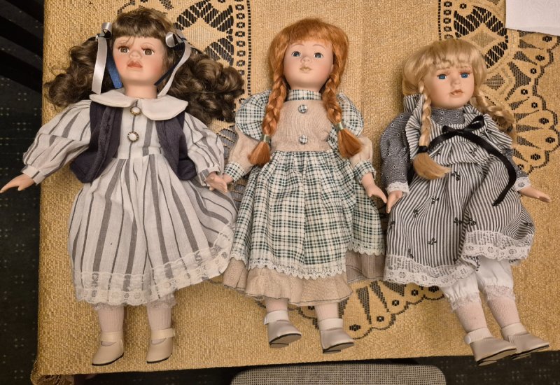 Porcelanowe niemieckie lalki bardzo dobra kondycja