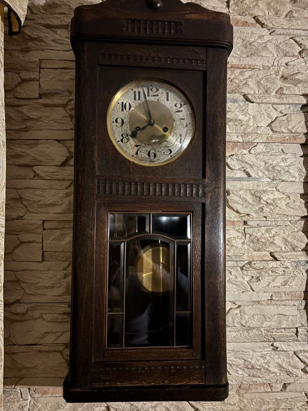 Stary zegar ścienny