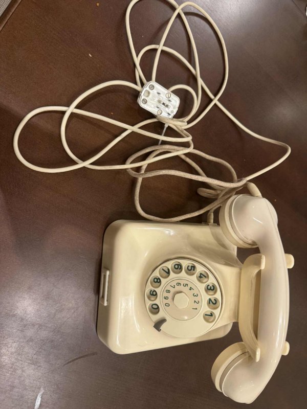 Stary Telefon Tarczowy Retro W 48 oT - 01