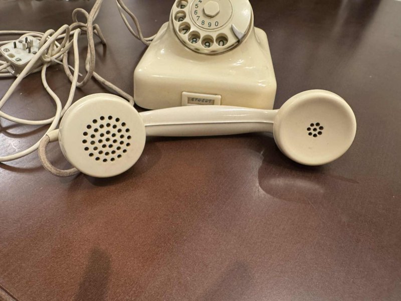 Stary Telefon Tarczowy Retro W 48 oT - 02