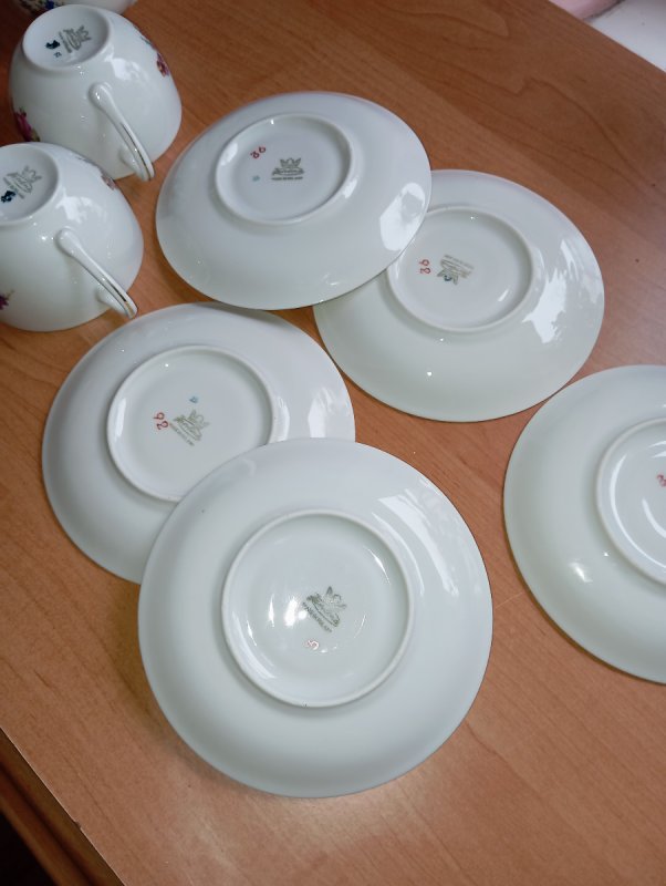 Porcelanowy zestaw kawowy - 03