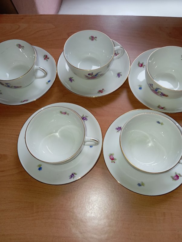 Porcelanowy zestaw kawowy - 06