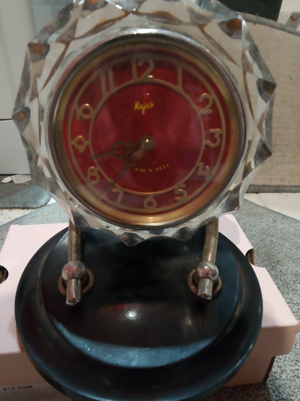 Dwa zegarki kominkowe