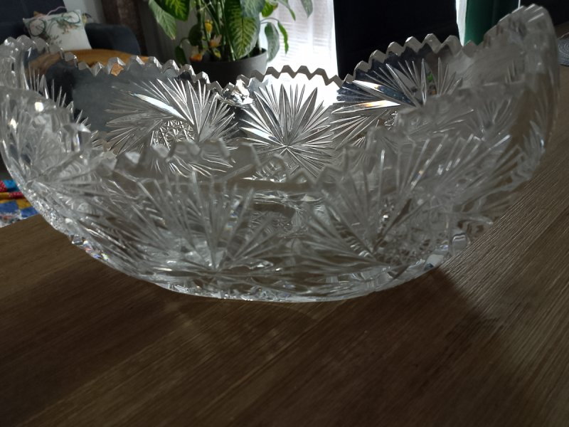 Kryształowa misa gondola
