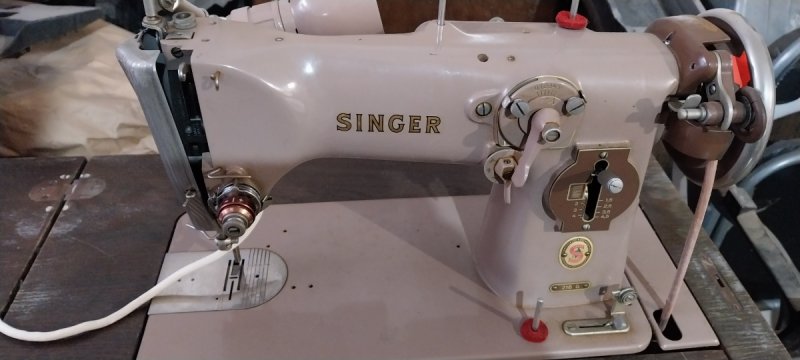 Kilka starych maszyn do szycia plus podstawa naumann - 08