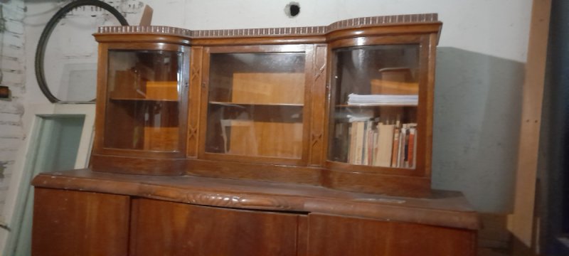 Kredens dębowy międzywojenny - 01