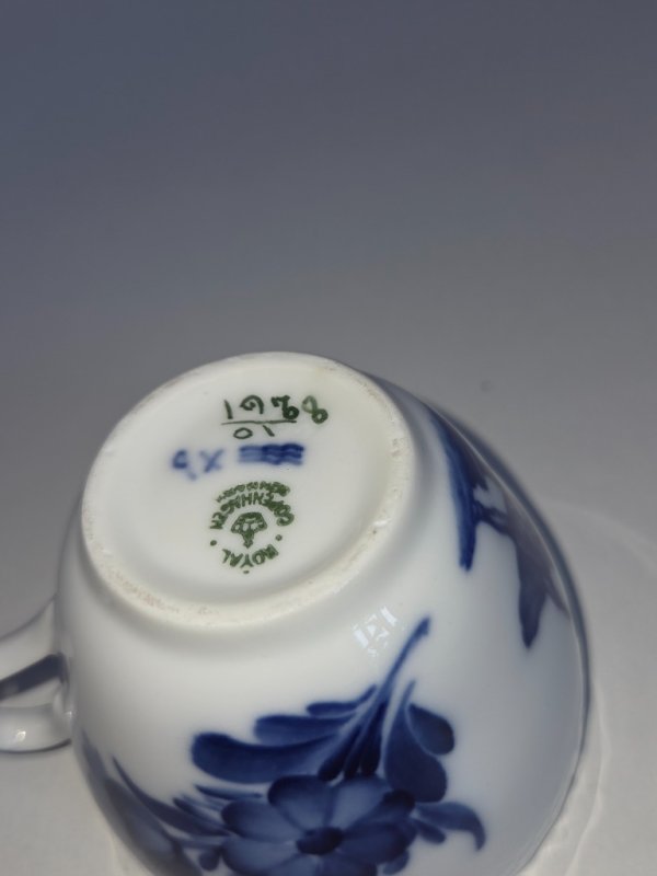 Royal Copenhagen serwis kawowy 31 elementów - 03