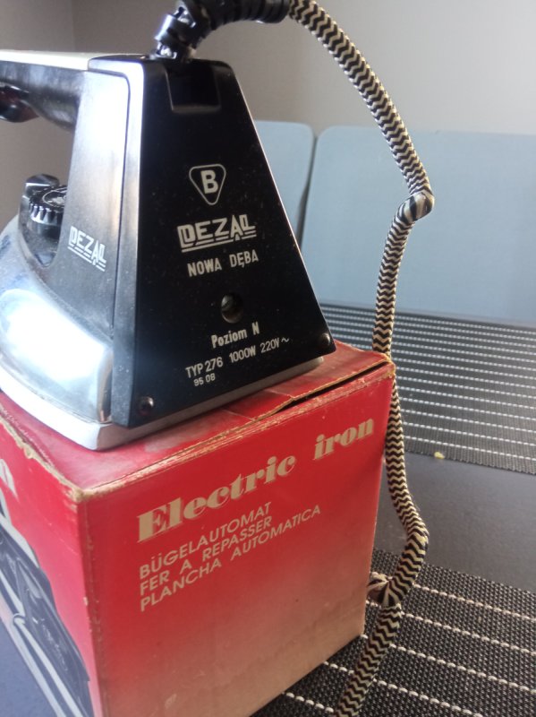 Żelazko dezal typ 276 - 02