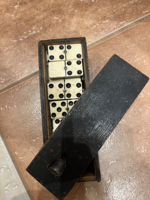 Domino z epoki Wiktoriańskiej - 01