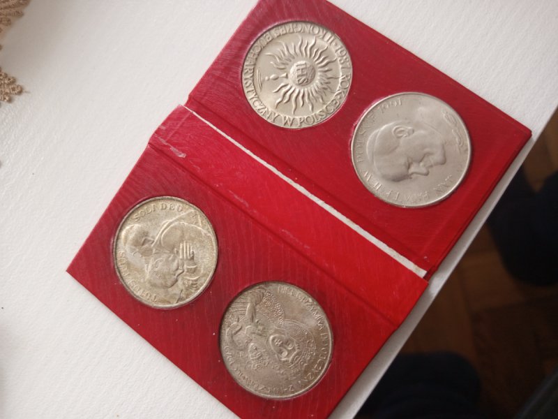 Komplet monet z pielgrzymki Jana Pawła II - 01