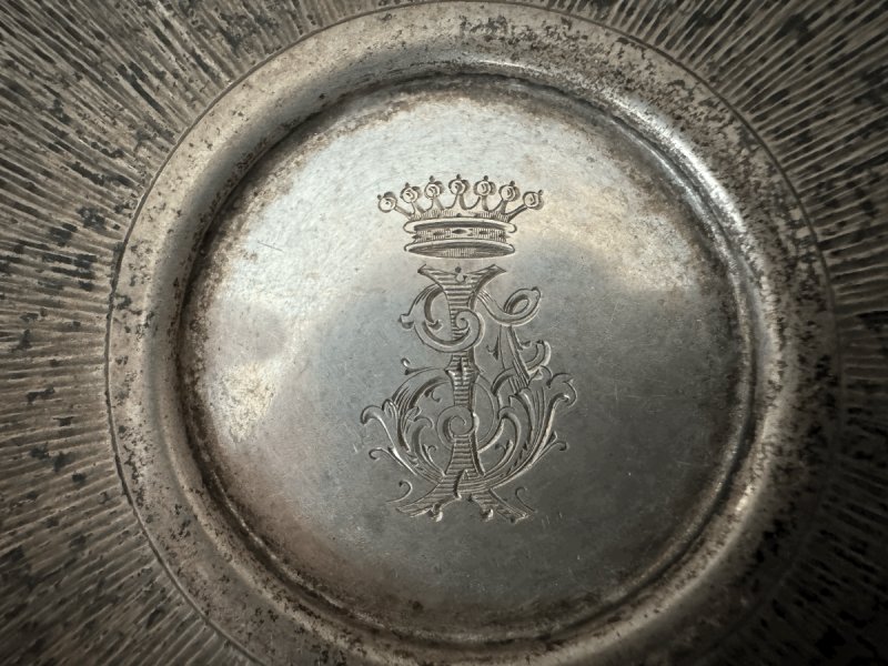 Filiżanka ze srebra z monogramem - 04