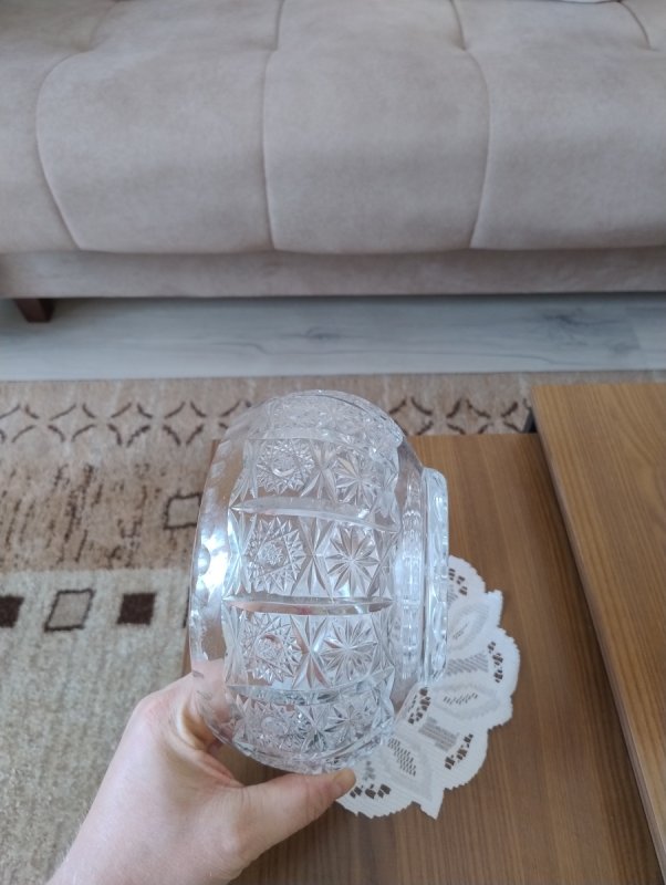 Piękny wazon z kryształu w kształcie kuli - 02