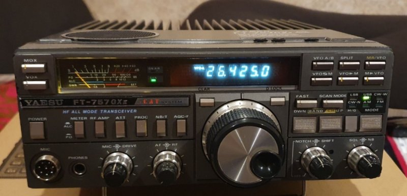 Radio Yesu FT 757 GX2