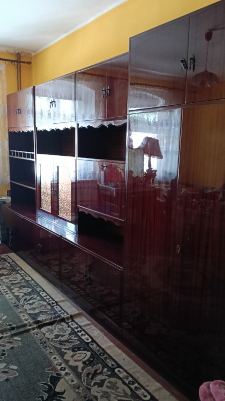 Kredens oraz szafka z lat 70tych na wysoki połysk - 02 Kredens oraz szafka z lat 70tych na wysoki połysk - 02