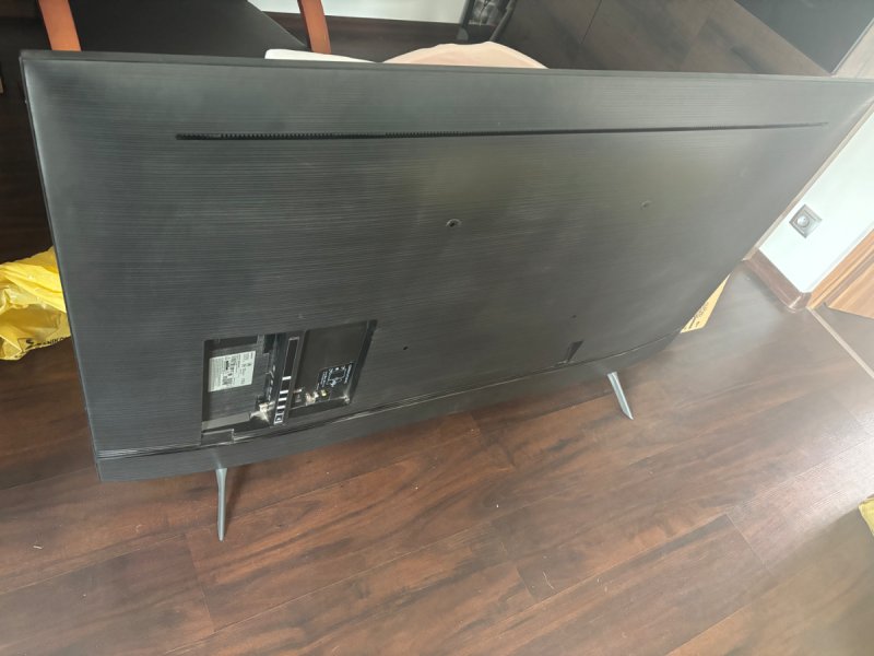 Telewizor marki Samsung - 01