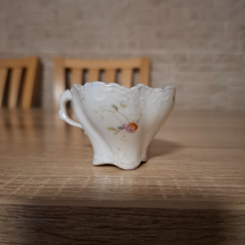 Kubki i filiżanki porcelanowe 1915 r.